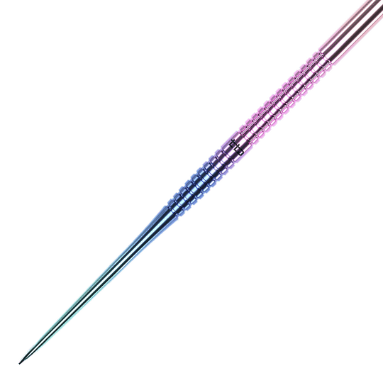 Abgebildet ist der Caliburn TTD Complete Titanium T1 Rainbow Steeldarts - 5g. Dieser Dartpfeil überzeugt durch ein einzigartiges Regenbogen-Titanium-Finish.