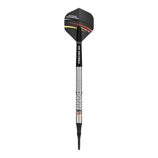 Precise 180 Ricardo Pietreczko GEN1 softdarts Das Foto präsentiert die Precise 180 Ricardo Pietreczko GEN1 Softdarts. Sie bieten hohe Qualität und gutes Handling.