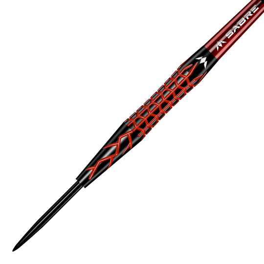 Missie Lava Steeldarts Das Bild zeigt einen Mission Lava Steeldart. Der Dart hat ein auffälliges schwarzes und rotes Design mit einem rautenförmigen Muster auf dem Griff.