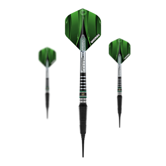 Winmau Sniper Black 2025 zachte darts - 20g Das Bild zeigt drei Winmau Sniper Black 2025 Softdarts mit einem Gewicht von 20g. Die Darts haben grüne Flights und ein schwarzes, silbernes Barrel-Design.