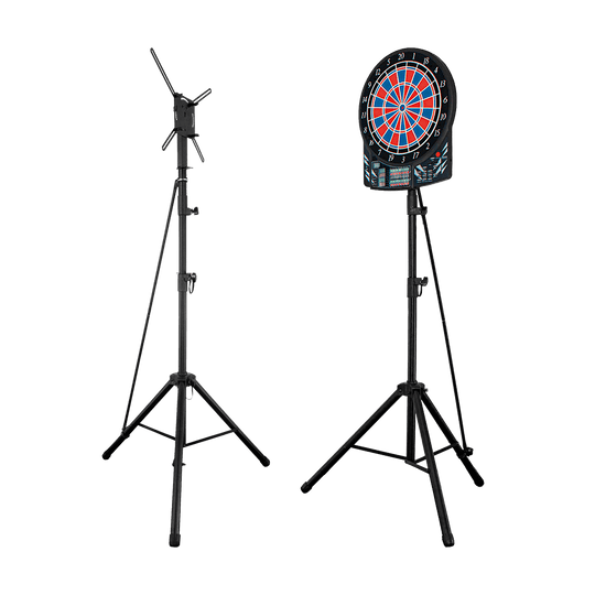 1702_McDart_Hybrid_2_Pro_Dartboardst-nder_4 Das Bild zeigt den McDart Hybrid Pro Tripod Dartboardständer, einmal ohne und einmal mit Dartboard befestigt. Der Ständer ist aus schwarzem Metall und hat drei stabile Beine für festen Stand.