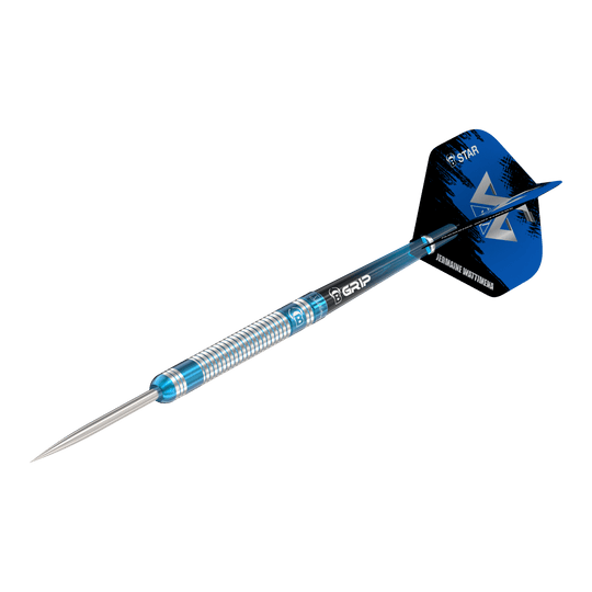 Bulls Jermaine Wattimena Generatie 3 steel darts Das Bild zeigt einen Steeldartpfeil mit silber-blauer Riffelung am Barrel. Auf dem Flight steht „Jermaine Wattimena“ und er ist mit dem Produktnamen „Bulls Jermaine Wattimena Generation 3 Steeldarts“ versehen.