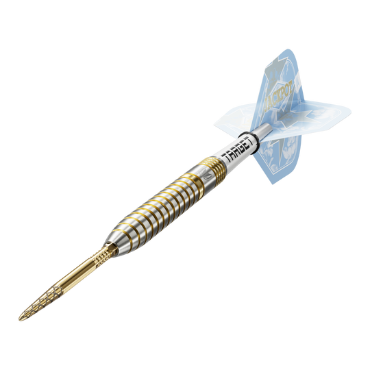 Targetwit Adrian Lewis Showdown Swiss Points Steeldarts Dieses Bild stellt die Target Adrian Lewis Showdown Swiss Points Steeldarts dar. Sie zeichnen sich durch Qualität und Präzision aus.